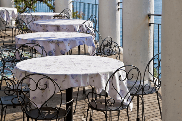 West Maui coffee shops offering ocean views and Maui estate coffee beans